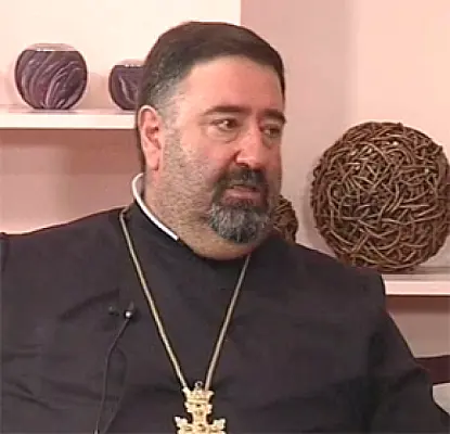 Армянскому священнику сошли с рук нападки на «Христианскую семью» 