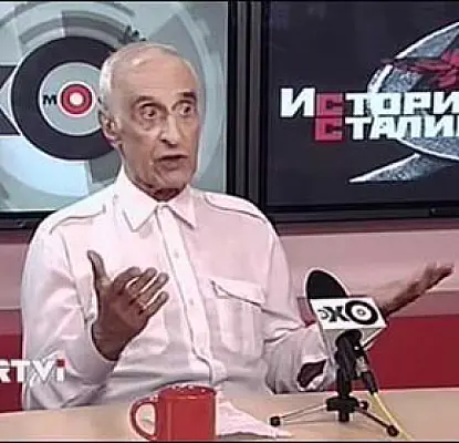 Власти Турции, сталинизм, гитлеризм