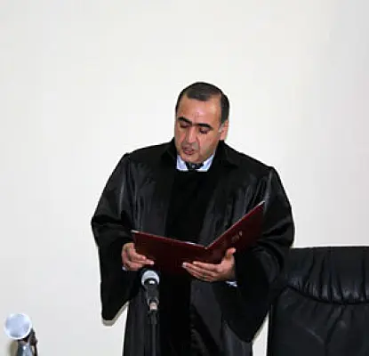 В Армении судья решил ужесточить запрошенное прокурором наказание