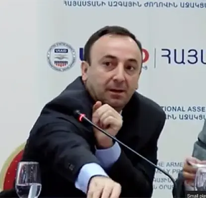 Armenia Still Aspires to European Type of Government After Joining EEU; Parliament Discusses Draft Constitution