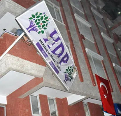 Թուրքիայի տարբեր նահանգներում գրոհել են քրդամետ կուսակցության գրասենյակները․ կան վիրավորներ