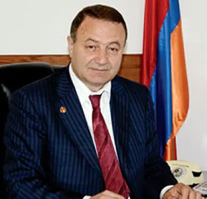 Armenian Government Allocates Land in Armavir to Governor's Brother: Ilur.am
