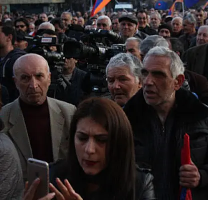 Մարտի 1-ի երթը լուսանկարներով