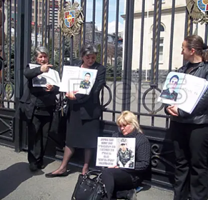 История протеста родителей погибших в армянской армии солдат