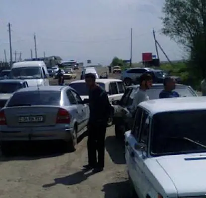 Armenian Villagers Block Highway to Protest Rough Road Conditions