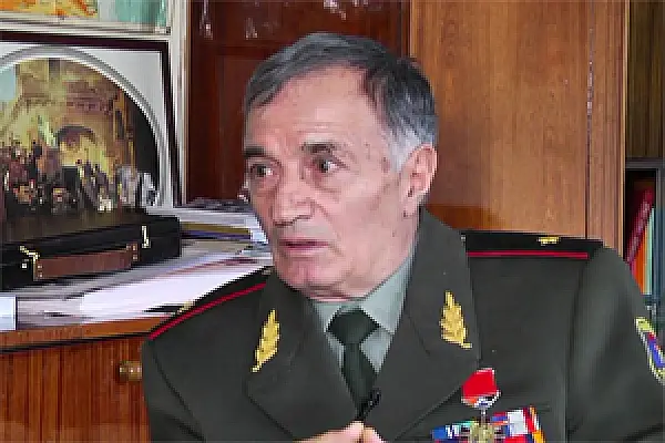 Կոմանդոսը խոստովանել է՝ ընտրություններից առաջ միշտ աշխատում է զինվորների հետ