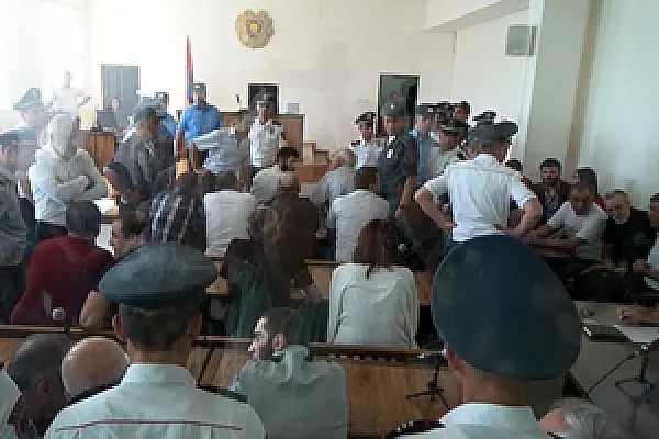 «Участвуем в представлении». Судья по делу армянских мятежников как мастер санкций
