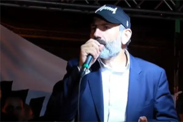 Pashinyan Holds Final Rally Ahead of Tuesday Prime Minister Elections