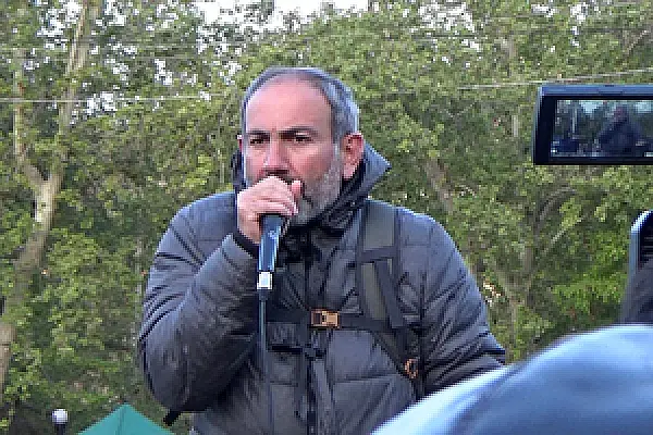 Программа действий: как парализовать Ереван