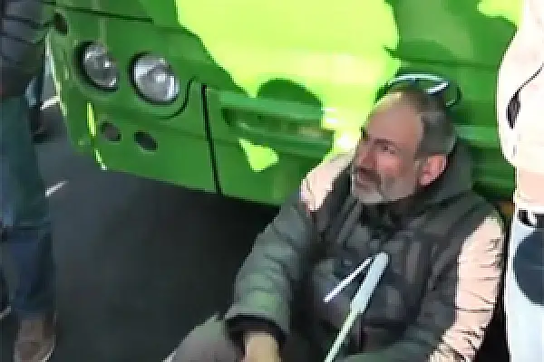 В Ереване начались акции неповиновения