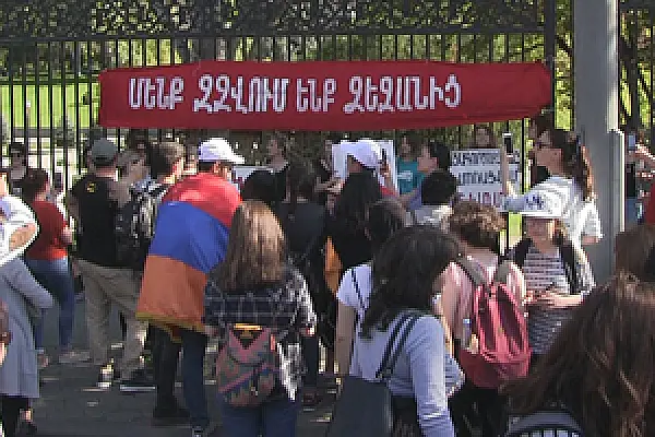 «Մենք զզվում ենք ձեզանից»․ անհնազանդության քրոնիկոն (թարմացվող)