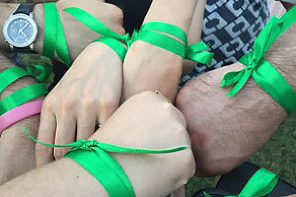 На празднике в посольстве США в Ереване поддержали противников Амулсарского рудника
