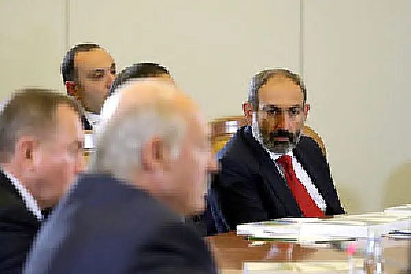 Փաշինյանը բարձրացնում է միապետերի ակումբի վարկանիշը