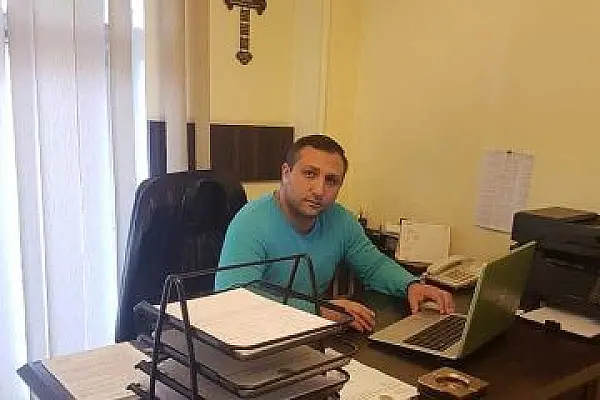 Հեղափոխության օրերի մեքենաների ջարդը ոստիկանների շոուն էր