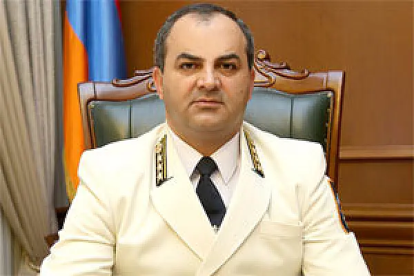 Ինչո՞ւ է Սերժի եղբայրը նույն խափանման միջոցով, բայց ծանր հոդվածով շրջագայում եվրոպաներում