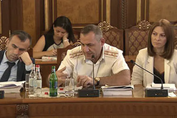 «Որտեղի՞ց է ձեր եզրակացությունը, որ տվյալները թաքցված չեն»․ Իվանյանը բռնվեց