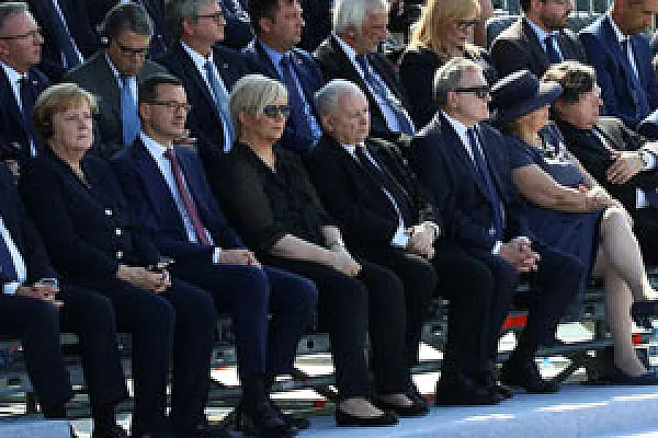 80-летие без Путина, форум без Пашиняна