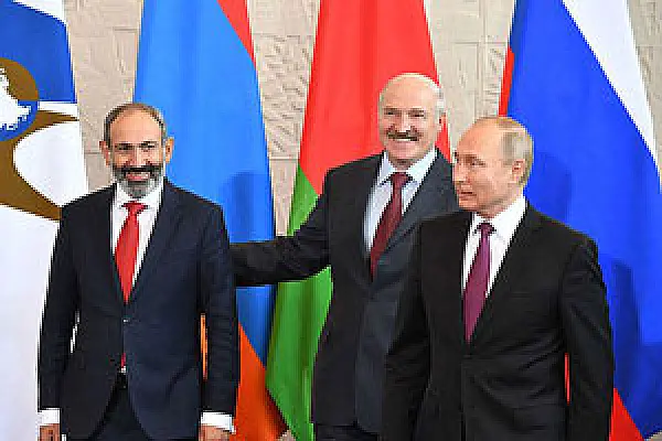 Невнятность вместо дружбы народов, чувствительность вместо комплементаризма