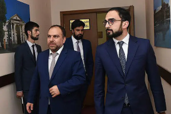 Вице-премьер Авинян не верит бывшему чиновнику. Полиция проводит проверки