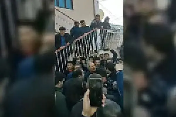 Азербайджанским депутатам приходится выслушивать правду о себе
