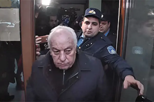 Обвиняемый по делу о продаже детей директор ереванского роддома останется на свободе