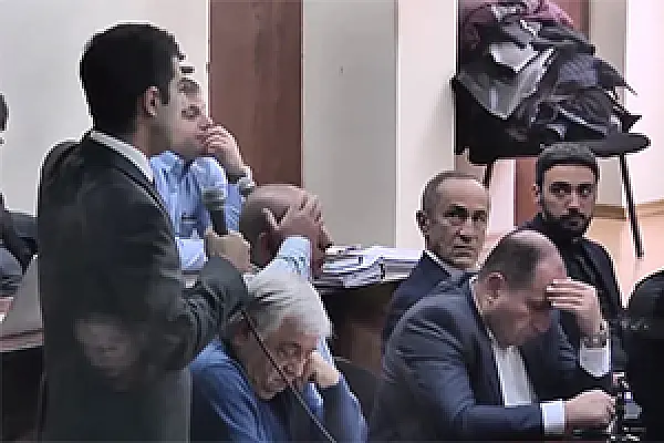 Քոչարյանի պաշտպանները դեռ «վախենում են» 2008-ի մարտի 1-ին հարազատ կորցնելուց