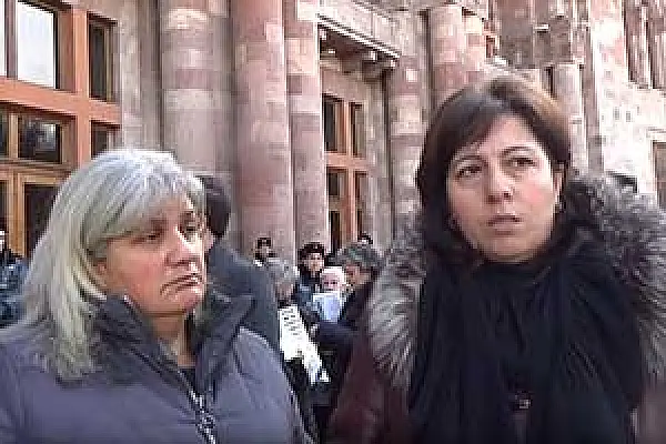 «Наших сыновей убили в одной воинской части»