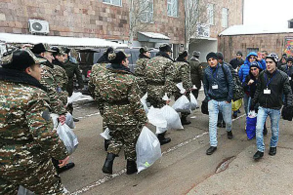 С 1 июля в Армении стартует призыв на военную службу