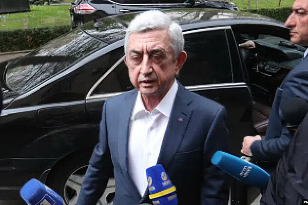 До допроса Серж Саргсян сообщил, что молится за жертв апрельской эскалации 2016 года