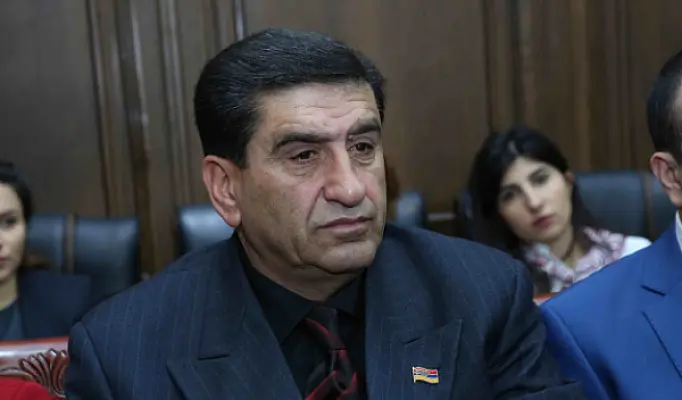 Tsarukyan Aids, Former 