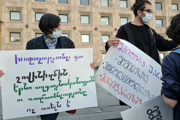 «Կովկասը մեր տունն է»․ հակապատերազմական ցույց Թբիլիսիում