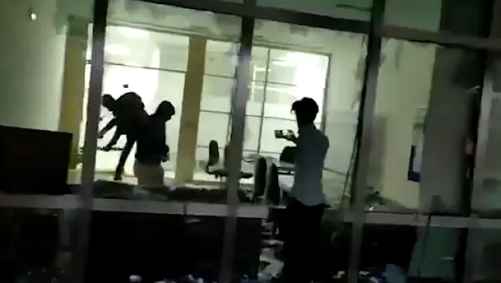 Iphone սարքողները պայքարում են իրենց իրավունքների համար
