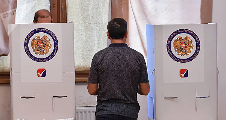 (обновлено) Фракции армянского парламента, а также республиканцы и дашнаки получат деньги из госбюджета