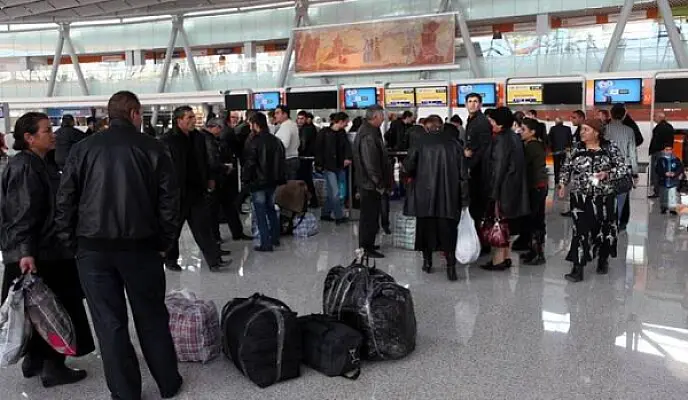 За три последних дня из Армении вылетело 3900 человек, прибыло - 3400