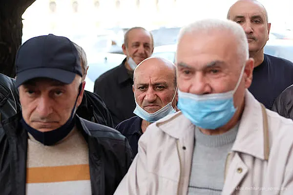 От мощного «Наирит»-а осталась эта позорная ситуация. Сотрудники завода требуют зарплат