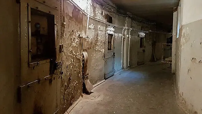 Трое пожизненно осужденных голодают после перевода в тюрьму полузакрытого типа