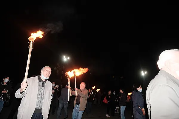 «Солнце нашего народа» провело митинг в центре Еревана