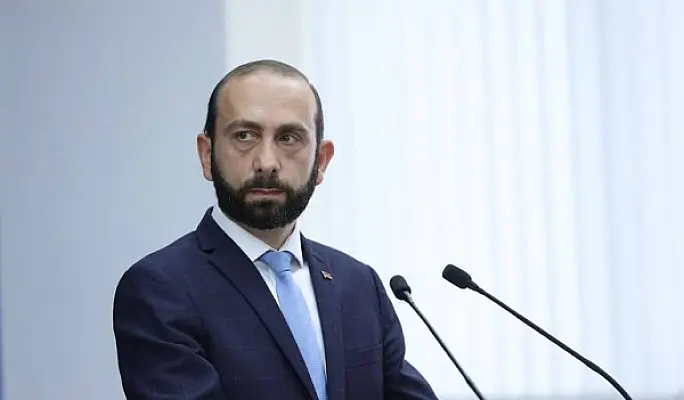 МИД: Переговоры по мирному соглашению с Азербайджаном должны проходить без предусловий