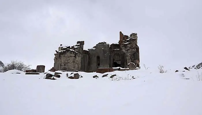 Արատես, Գըզըլգյուլ, Այսասի