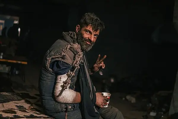 Հարյուրավոր վիրավորներ, 5 օրվա սնունդ․ «Ազովստալը» չի հանձնվում