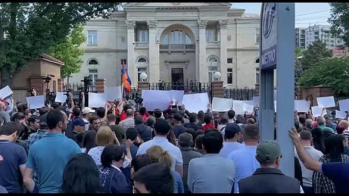 Լիտվայի նախագահը, ժողովրդավարության ֆորումն ու Հայաստանի ընդդիմությունը