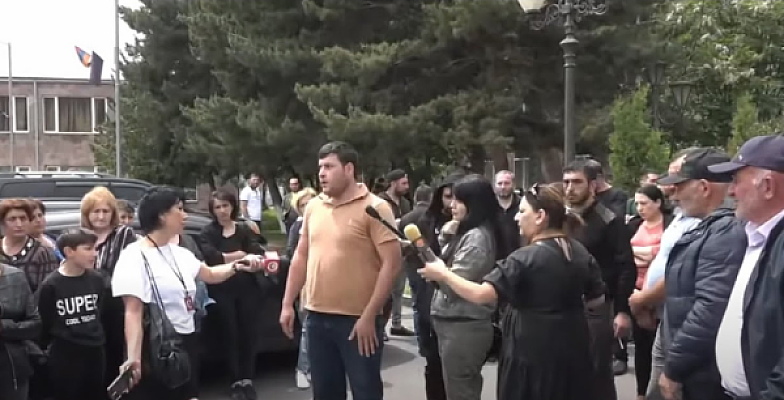 Родственники: Кровопролитие в Апаране спровоцировал «решала»-брат вице-губернатора