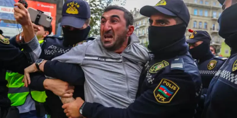 До 100 человек задержали в ходе протестов в Баку