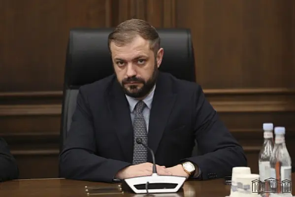 Դոլարով ու եվրոյով վարկերի արգելքը կօգնի հայաստանցիներին․ ՔՊ պատգամավոր