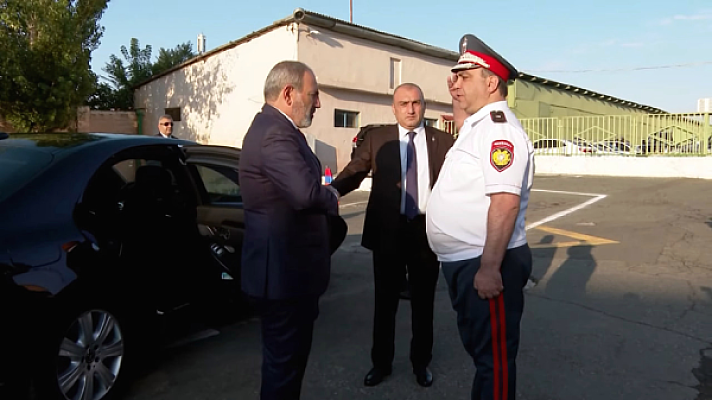 Полиция Армении потратила миллионы на выпивку и еду