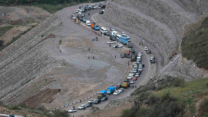 Ղարաբաղում թաքնված հայերի են գտնում. գաղթի մանրամասները