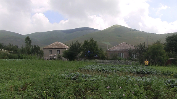 Մաքրություն կա, բանակ չկա, լրագրողներ չեն գալիս