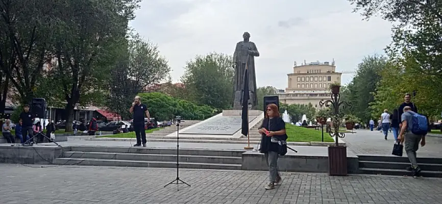 Կարող են երգել ու պարել միայն նրանք, ովքեր հասկանում են օրվա խորհուրդը