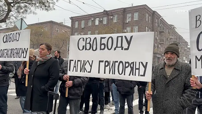 Свободу Гагику Григоряну. Акция перед посольством РФ в Ереване