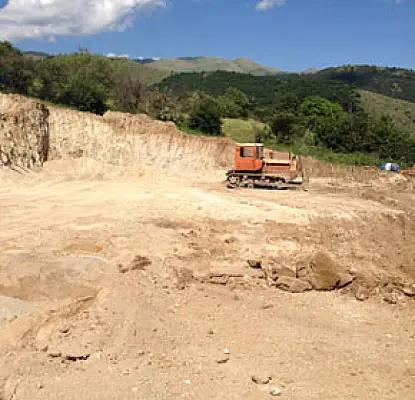 «Վերևից դաբրո ունեն». բնապահպանների ահազանգից հետո Սյունիքում կասեցվել է շինարարությունը (ՏԵՍԱՆՅՈՒԹ)